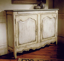 Habersham French Buffet/Server